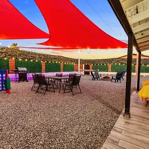 Holiday home Retreat - 1 Bedroom King With 2 Smart Tvs - 10 Min From Airp - Unit B United States